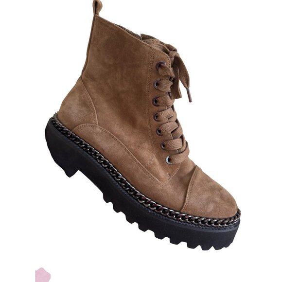 Vince Camuto Womens Mindinta Chain Trim Combat Boot With Lug Sole & Suede Upper - Picture 2 of 13